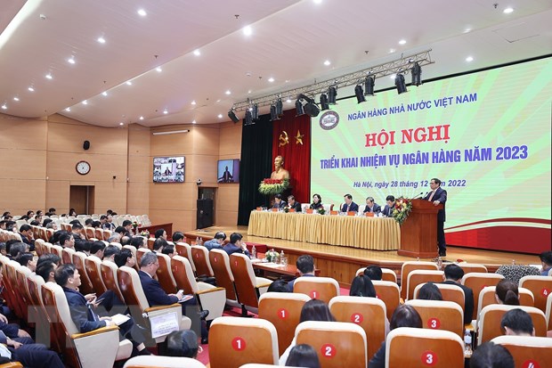 Thủ tướng: Cân bằng giữa kiểm soát lạm phát với thúc đẩy tăng trưởng